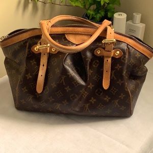 Louis Vuitton. Authentic.